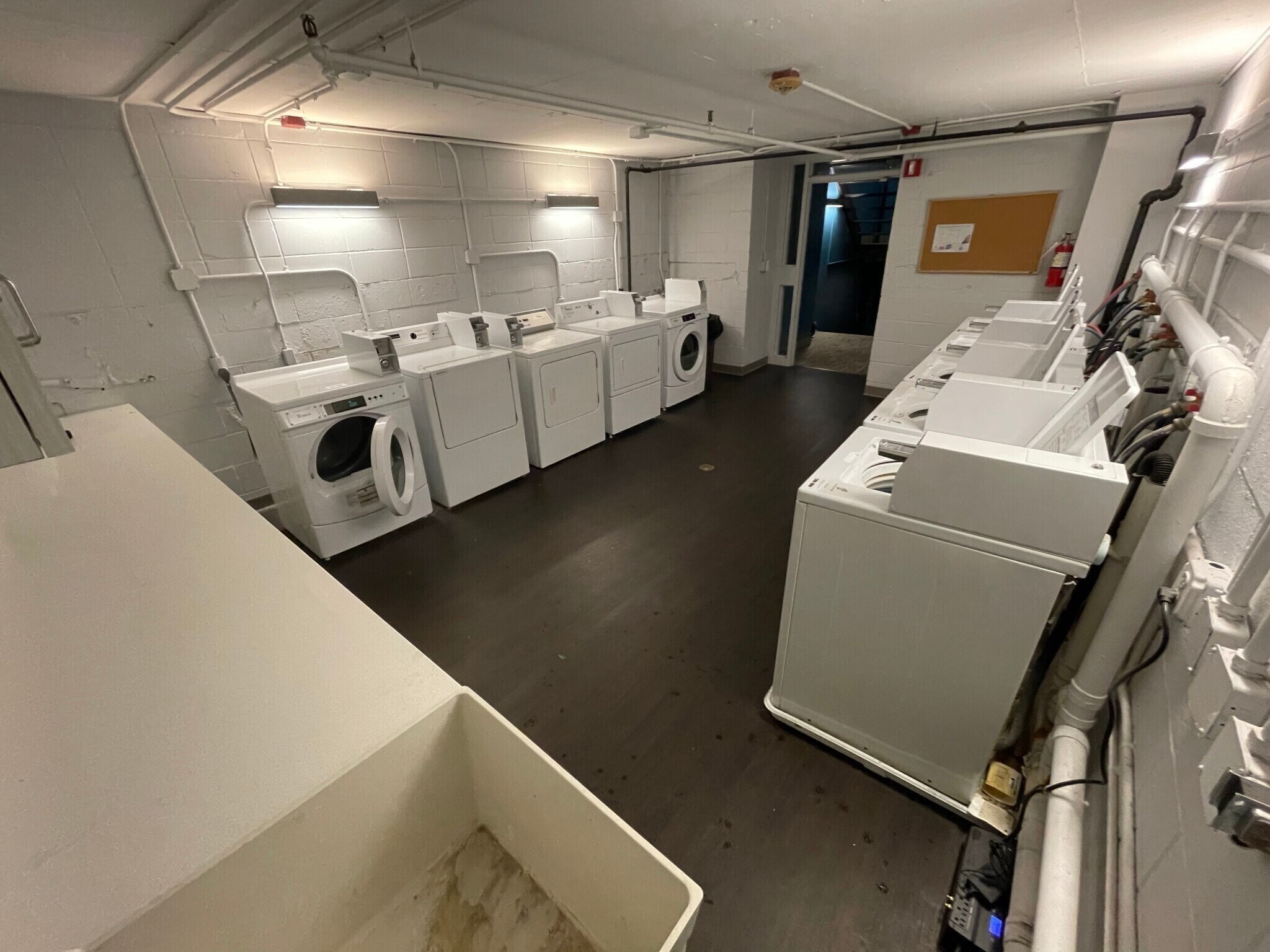 Building Photo - 41 Marion St