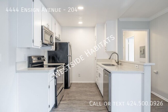 Building Photo - 4444 Ensign Ave