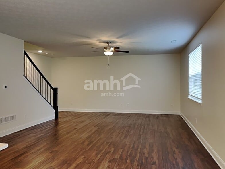 Building Photo - 8038 Minnow Trl