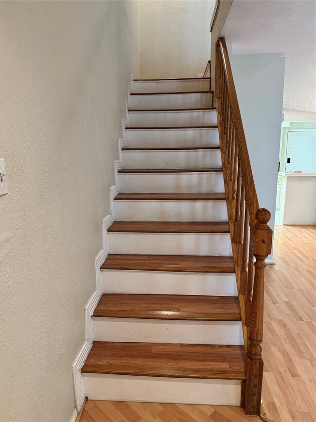 Building Photo - 10811 Richmond Ave.