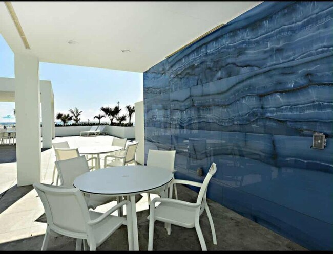 Building Photo - 3450 S Ocean Blvd