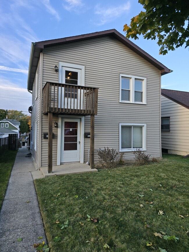 Building Photo - 3634 E Bottsford Ave