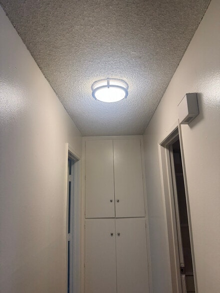 Building Photo - 986 5th Ave