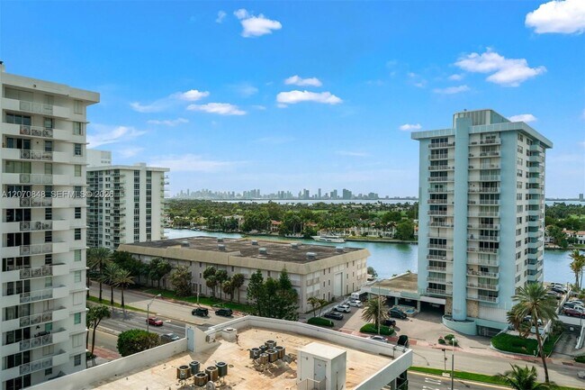Building Photo - 5875 Collins Ave