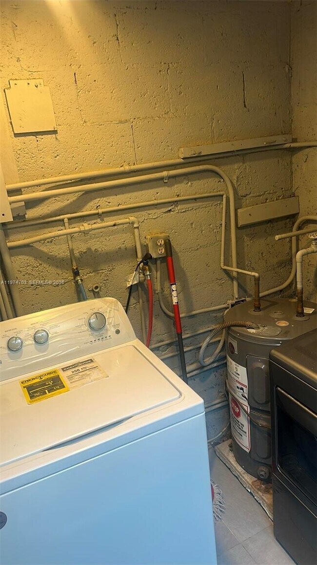 Building Photo - 59 NW 115th St