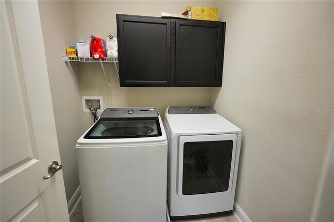 Building Photo - 594 Windy Pne Wy