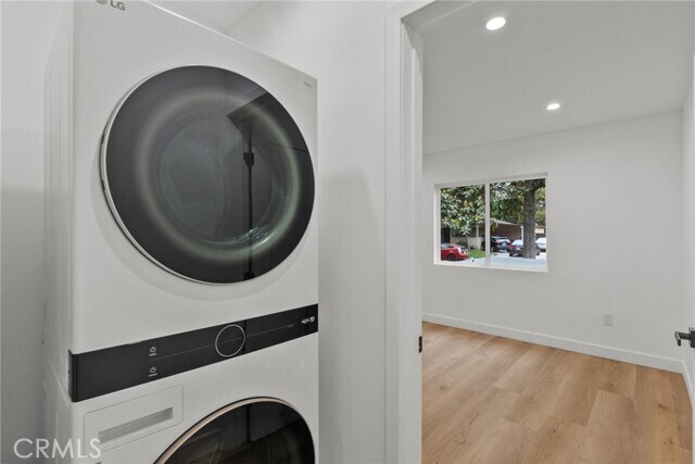 Building Photo - 5730 Stansbury Ave