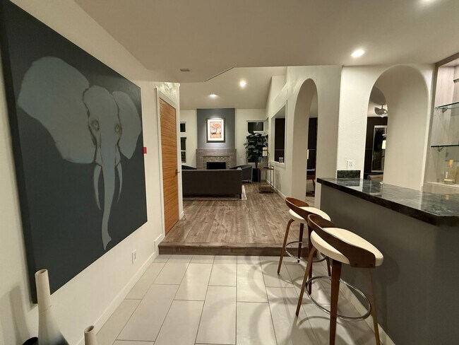 Building Photo - Gorgeous Orange Oasis Home-Available Now!