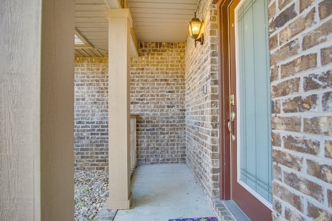 Building Photo - Modern 4BR/3BA Home Near NAS Pensacola – $500 Off Deposit for Qualified Active Duty Military – Pr...