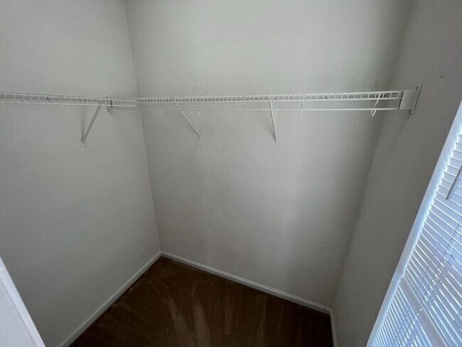 Building Photo - Fantastic 2 Bedroom Durham Townhouse