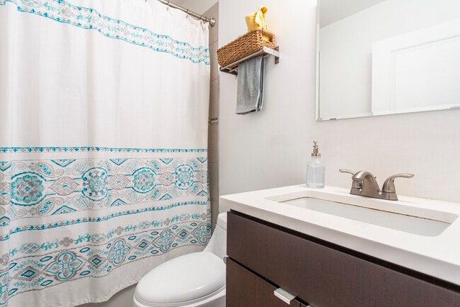 Building Photo - 830 S 4th St