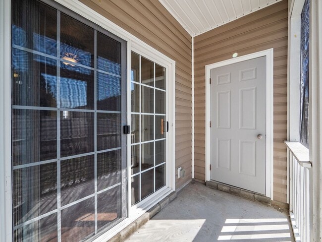 Building Photo - Welcome to Carolina Forest!