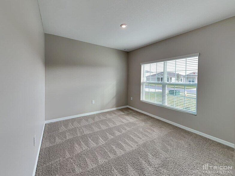 Building Photo - 212 Garnet Ave