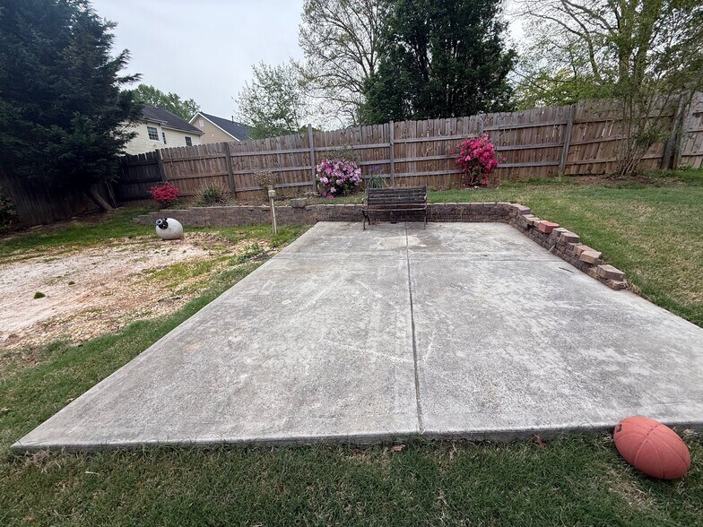 Building Photo - 5600 Sugar Crossing Dr