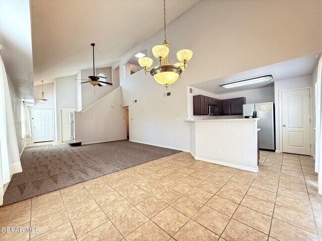 Building Photo - 14057 Tierra Delfin Dr