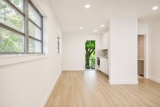 Building Photo - 355 NE 55th St