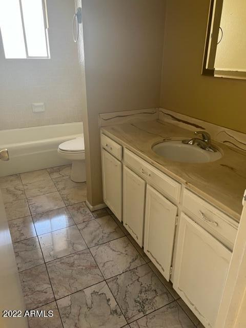 Building Photo - 3946 E Cortez St