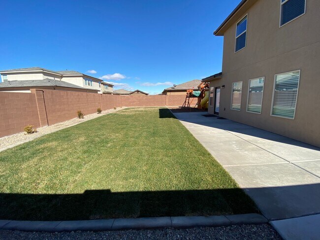 Building Photo - Gorgeous Home with HUGE backyard and play-set.