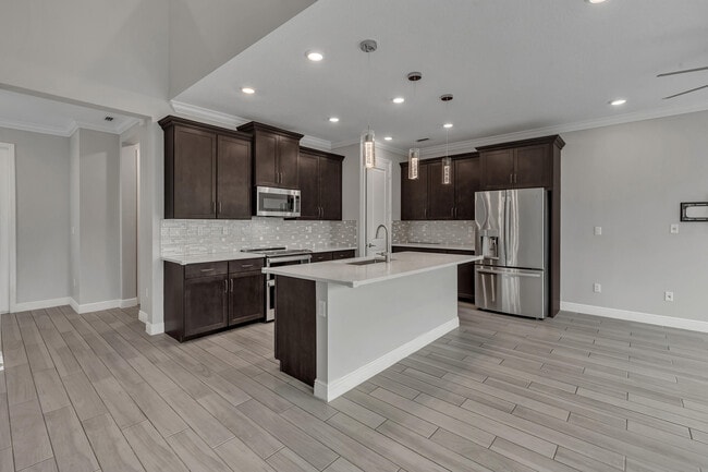 Building Photo - 4340 Veleiros Ave