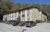 Building Photo - Brookhaven Apartment!