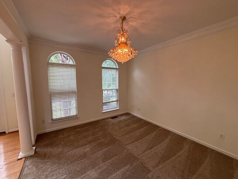Building Photo - 15938 Wayland Dr