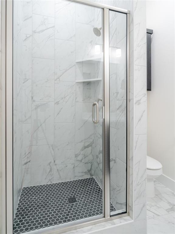 Building Photo - 311 Hedge Dr