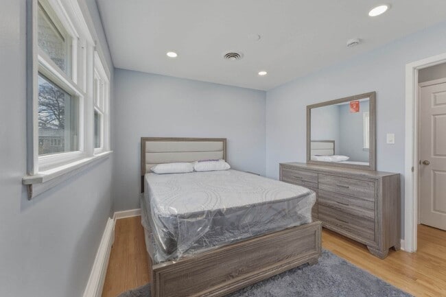 Building Photo - 8901 Moody Ave