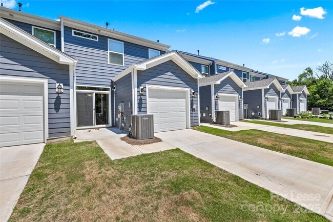 Building Photo - 5605 Stafford Rd