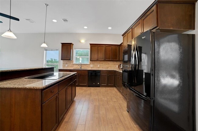 Building Photo - 520 Double Eagle Rnch Dr