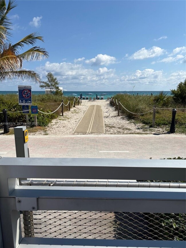 Building Photo - 8701 Collins Ave