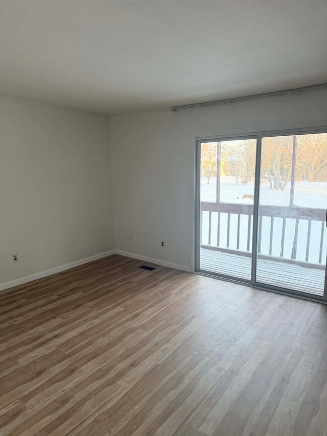 Building Photo - 3103 Ruby Dr