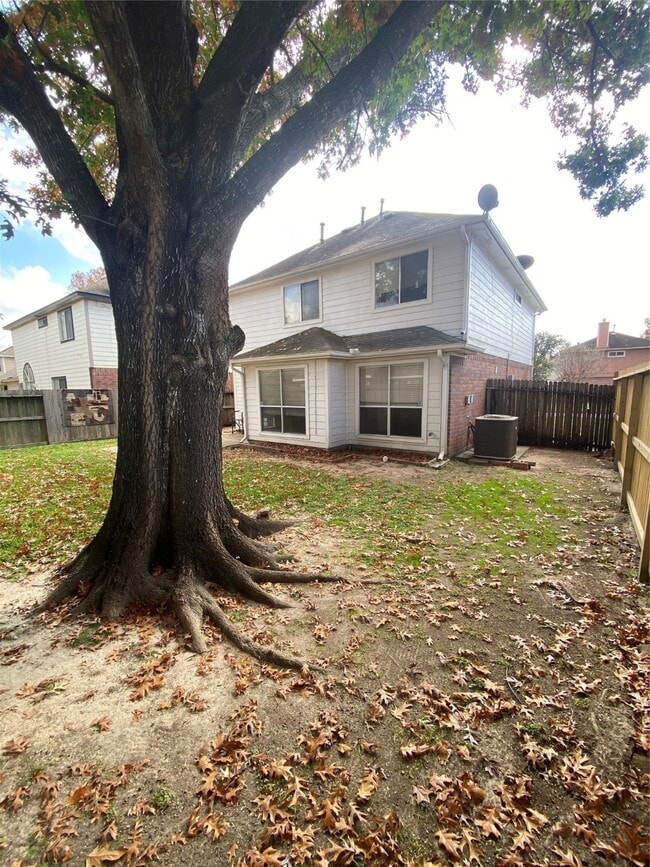 Building Photo - 3638 Red Fir Dr