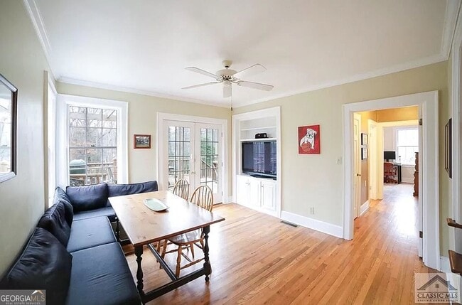 Building Photo - 482 Highland Ave