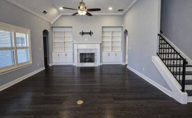 Building Photo - 30 Birkdale Dr