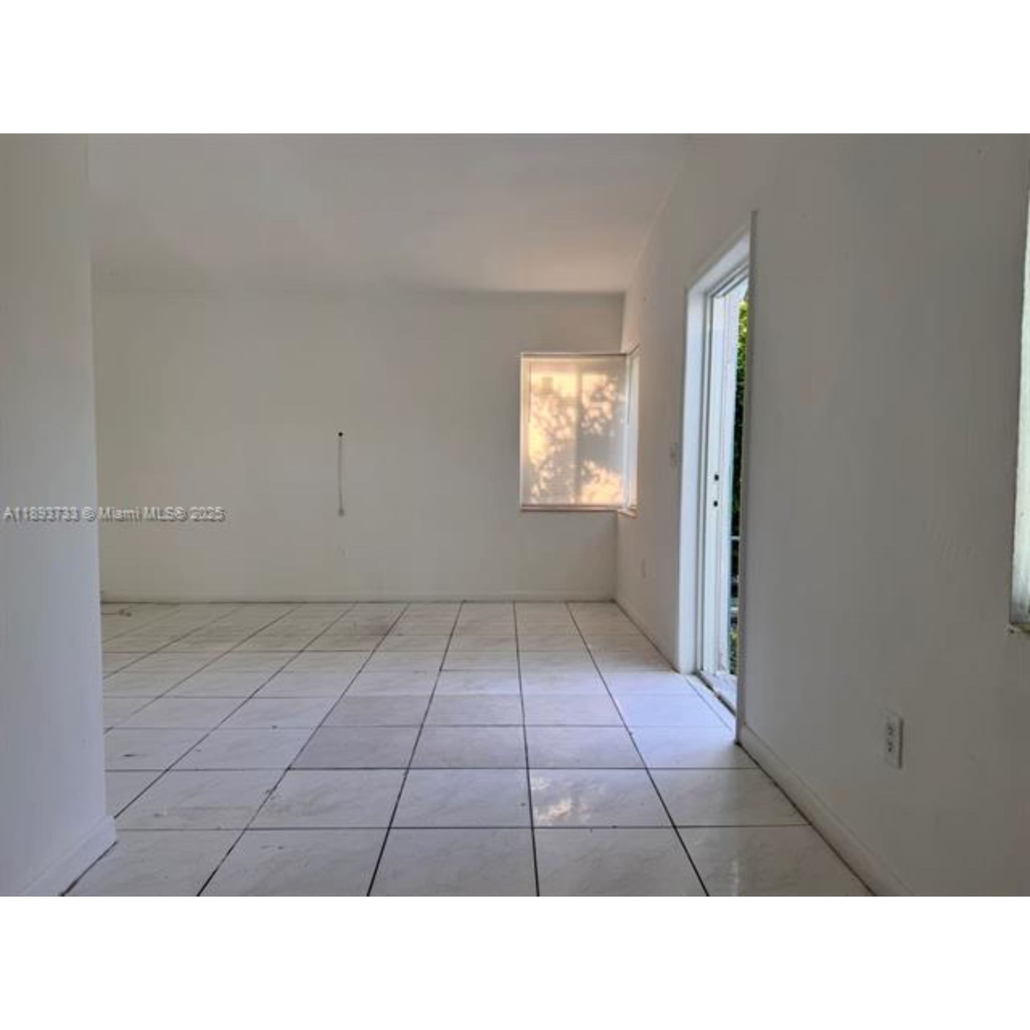 Building Photo - 550 NW 118th St