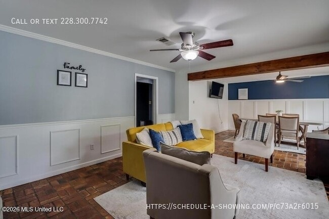 Building Photo - 7201 Bienville Dr