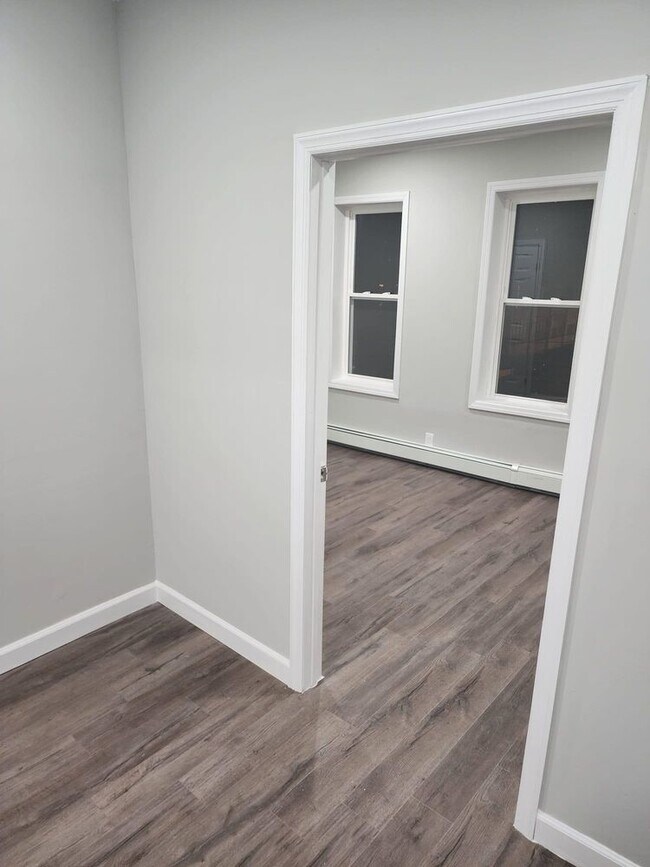 Building Photo - 281 Communipaw Ave
