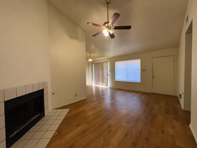 Building Photo - 9933 Ardash Ln