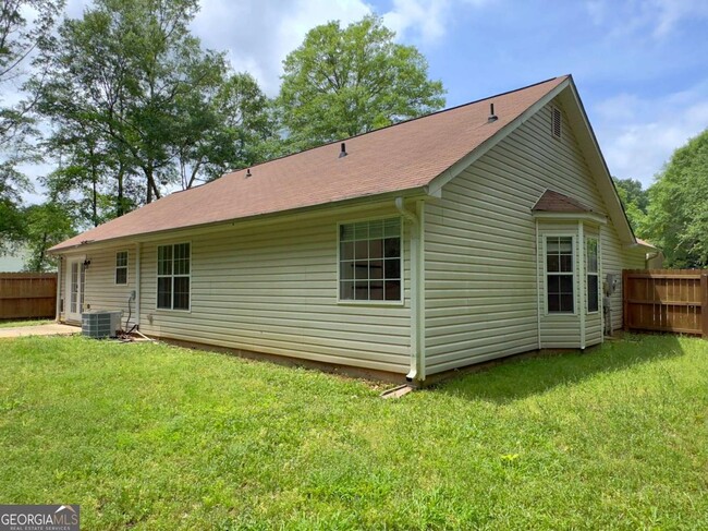 Building Photo - 106 Kimbell Farm Dr