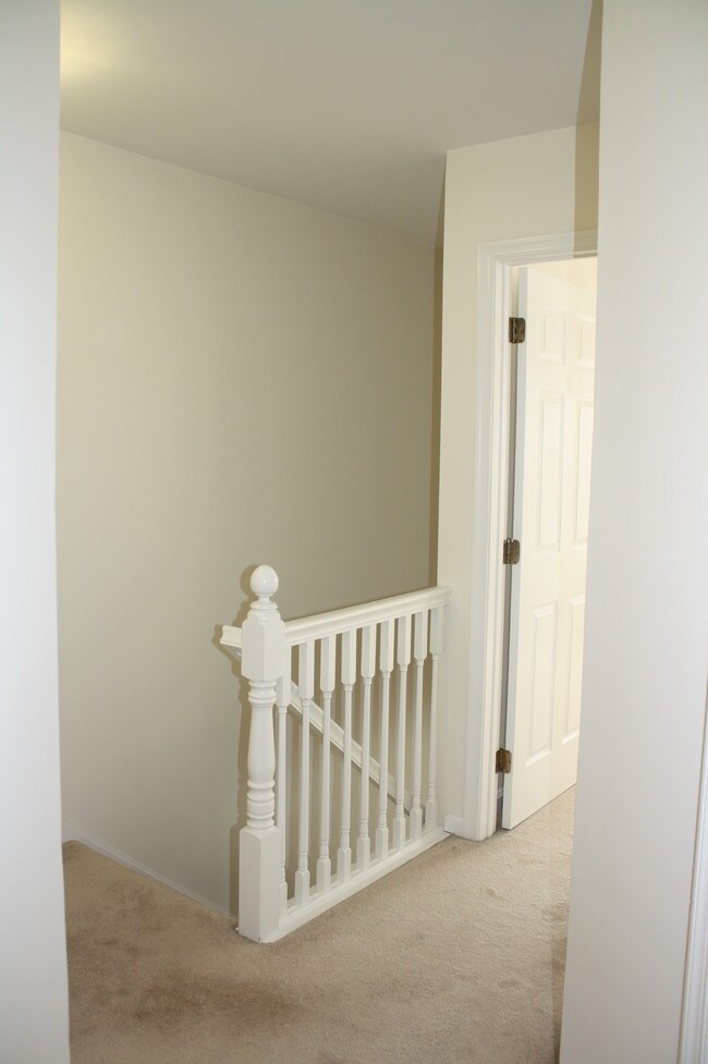 Building Photo - 7923 Ridge Ave