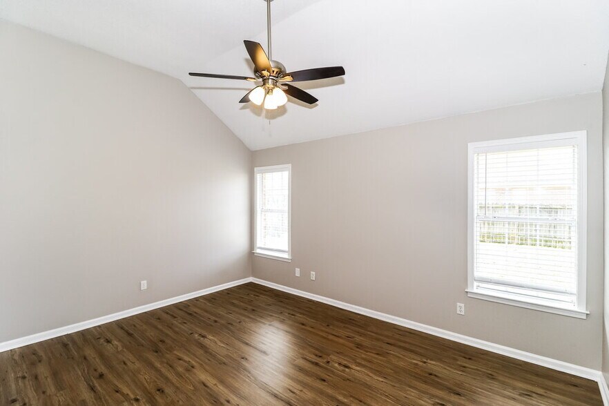 Building Photo - 95 Winding Creek Dr