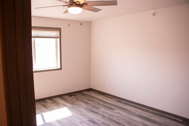 Building Photo - Brand New Southside Townhomes!