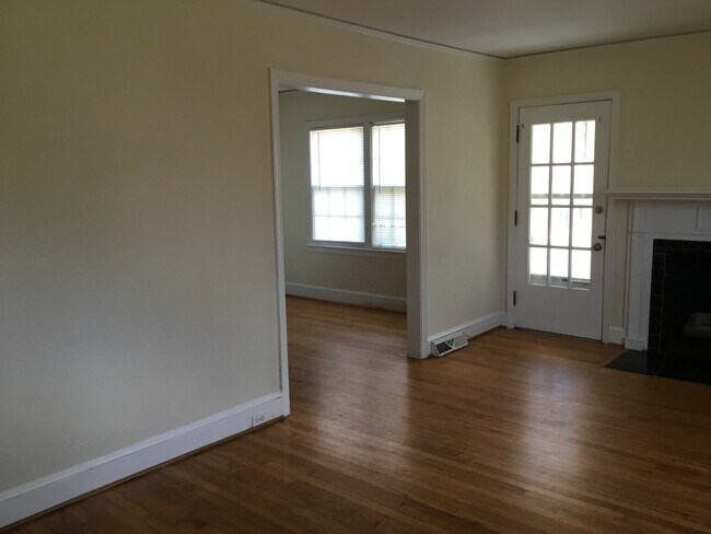Building Photo - 1035 Candlewood Ln
