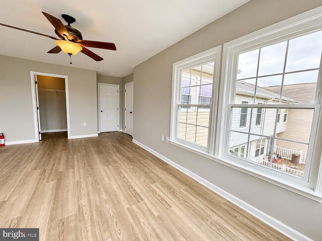 Building Photo - 20 Dunlap Dr