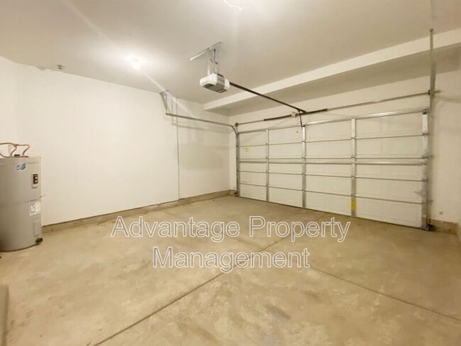 Building Photo - 1170 Linn Way