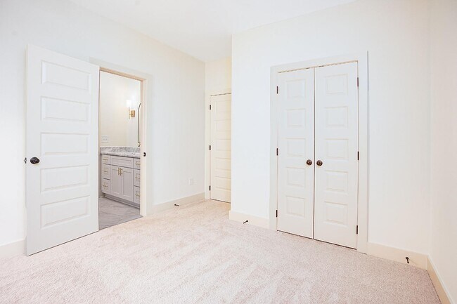 Building Photo - 7355 U.S. Hwy 280 W