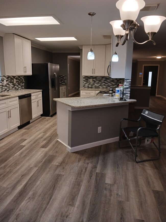 Building Photo - 7510 Legend Rock