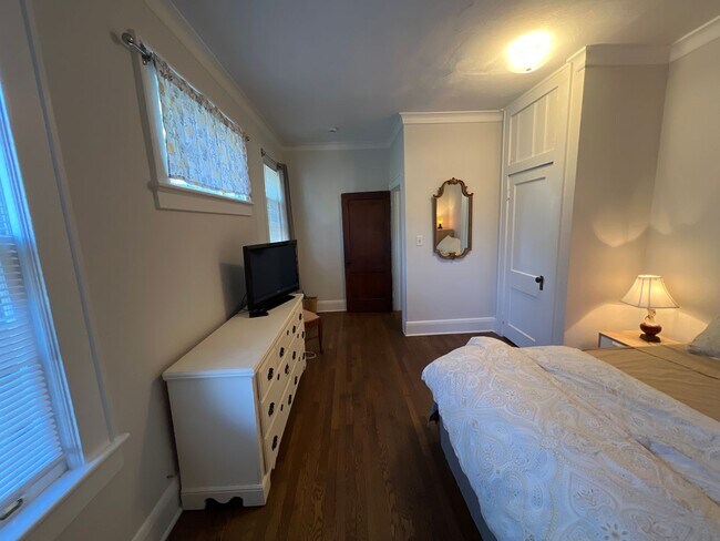 Building Photo - Maryland721