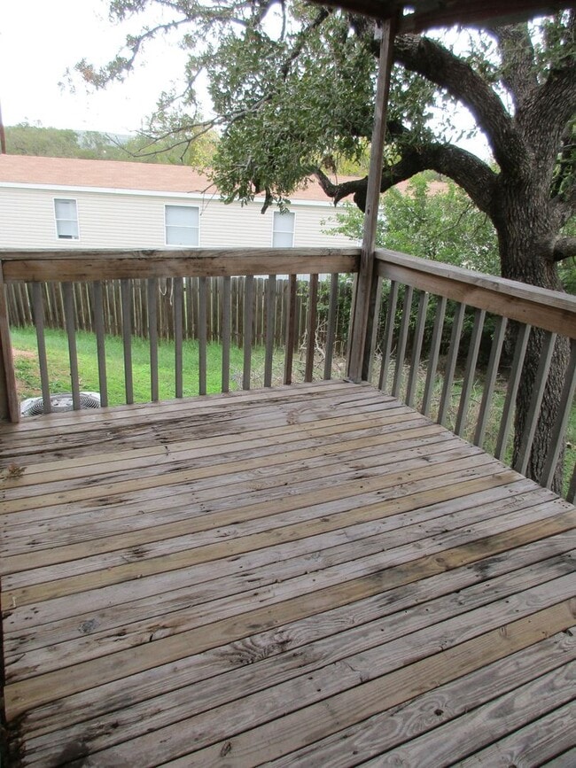 Building Photo - 3/2 in Hoover Valley