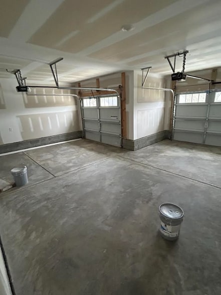 Building Photo - 111 Red Maple Pl